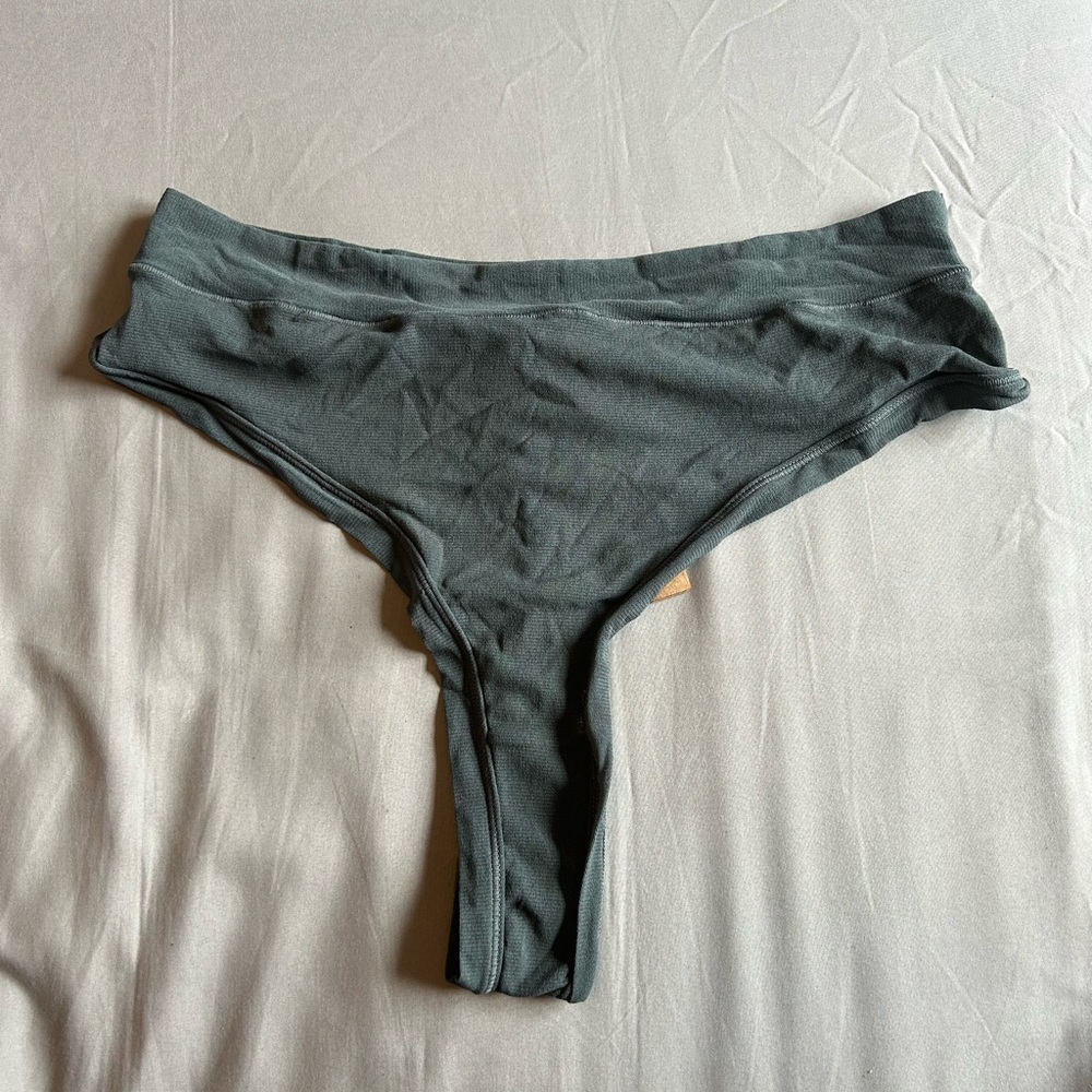 NWT Skims Mesh Thong Deep Sea Size 4X
